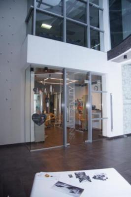 Králová Veronika, salon Jan Holouš